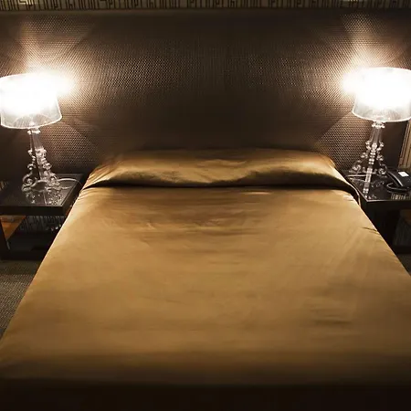 阿尔拉姆酒店 酒店