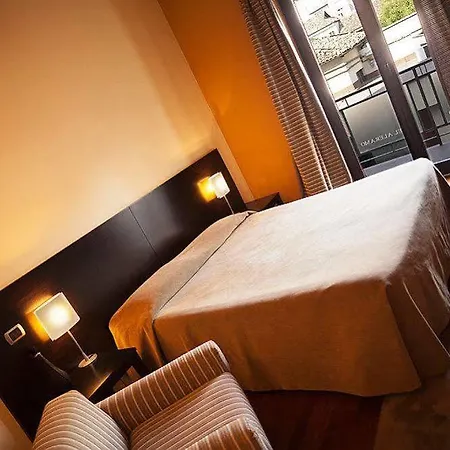 阿尔拉姆酒店 4*